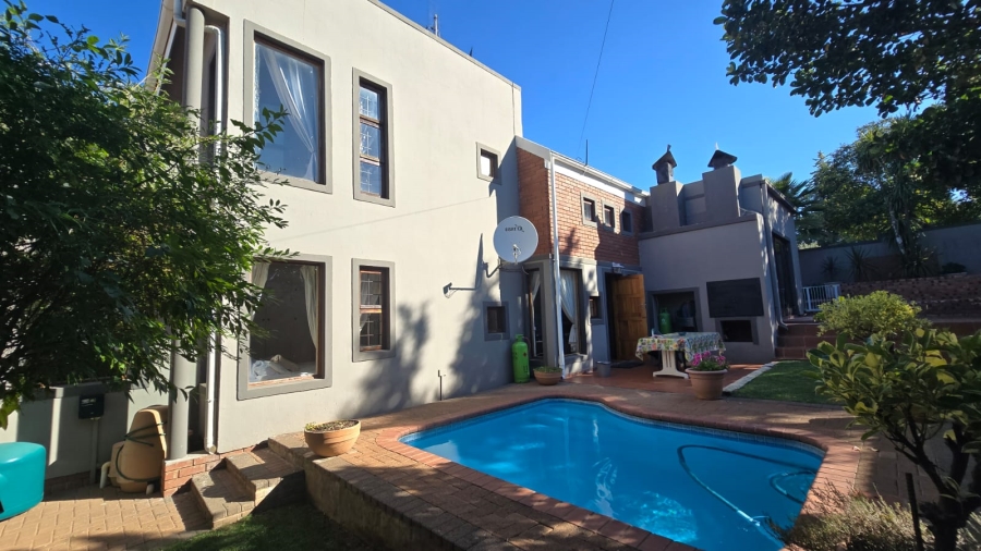 3 Bedroom Property for Sale in Pentagon Park Free State